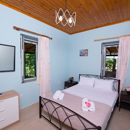 Πέτρινο Σπίτι Hotel Lazarata Ngoại thất bức ảnh